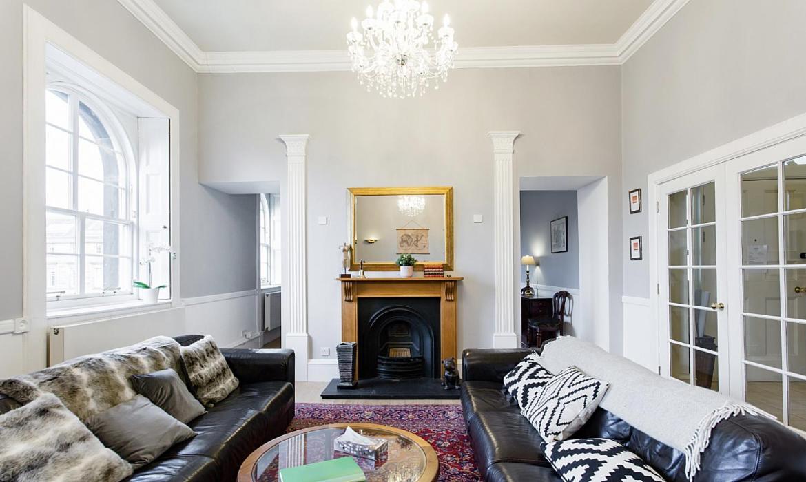 Royal Mile Apartments Edimburgo Esterno foto